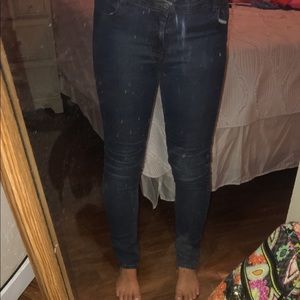 Basic everyday wear- dark skinny jeans